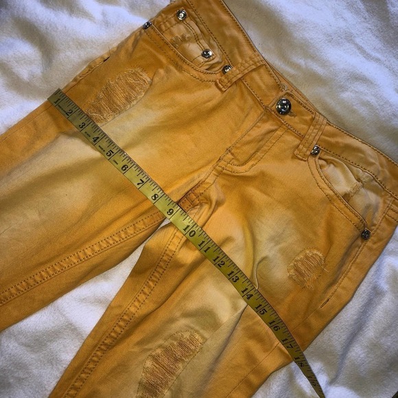 Antique Rivet Yellow Distressed Skinny Jeans- 9 (29) - Picture 9 of 9